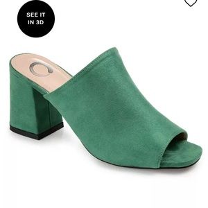 Brand new journee green suede heels